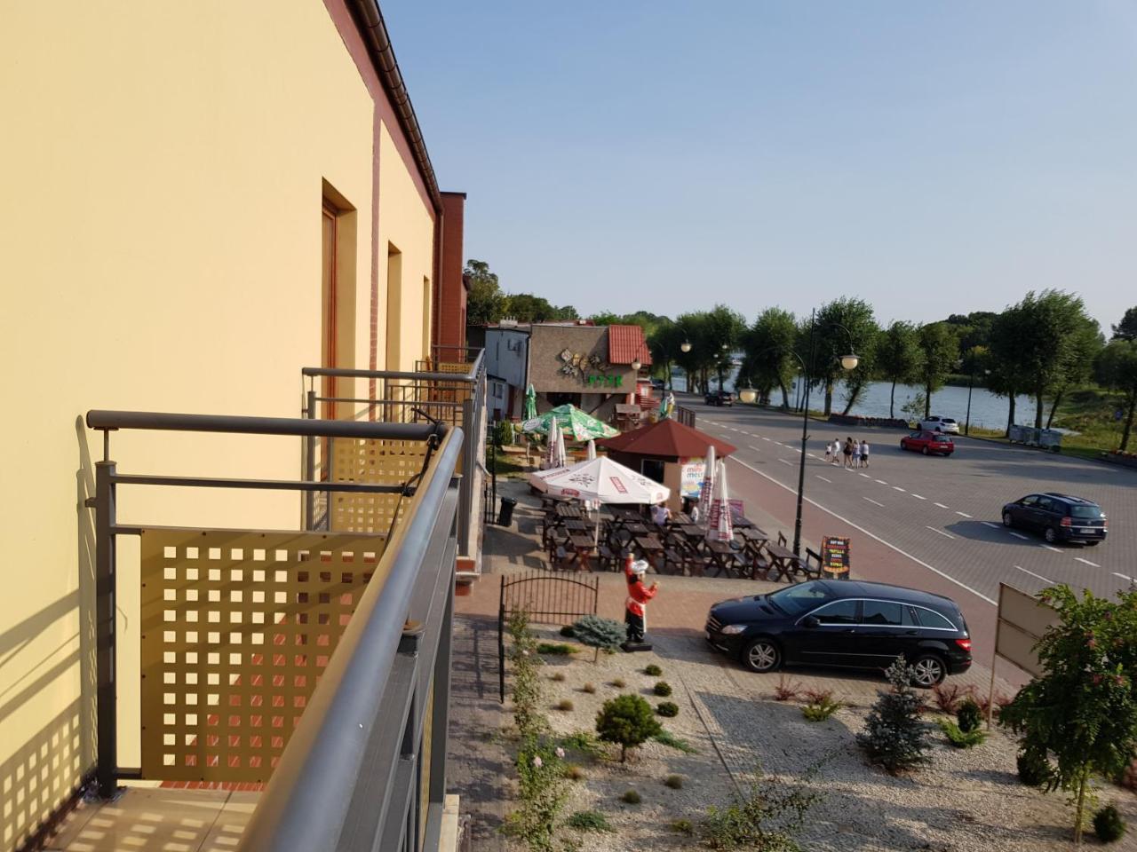 Zajazd U Piasta Kolodzieja Kruszwica Exterior photo